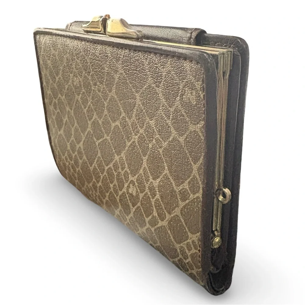 Nina Ricci Brown Leather Bifold Wallet with Kisslock